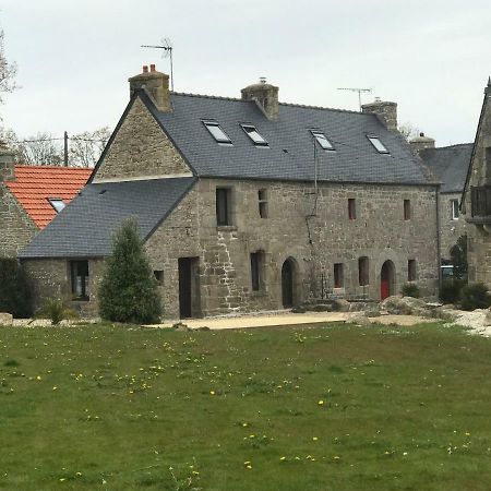 Charmante Maison Entre Terre Et Mer Plouaret Екстериор снимка
