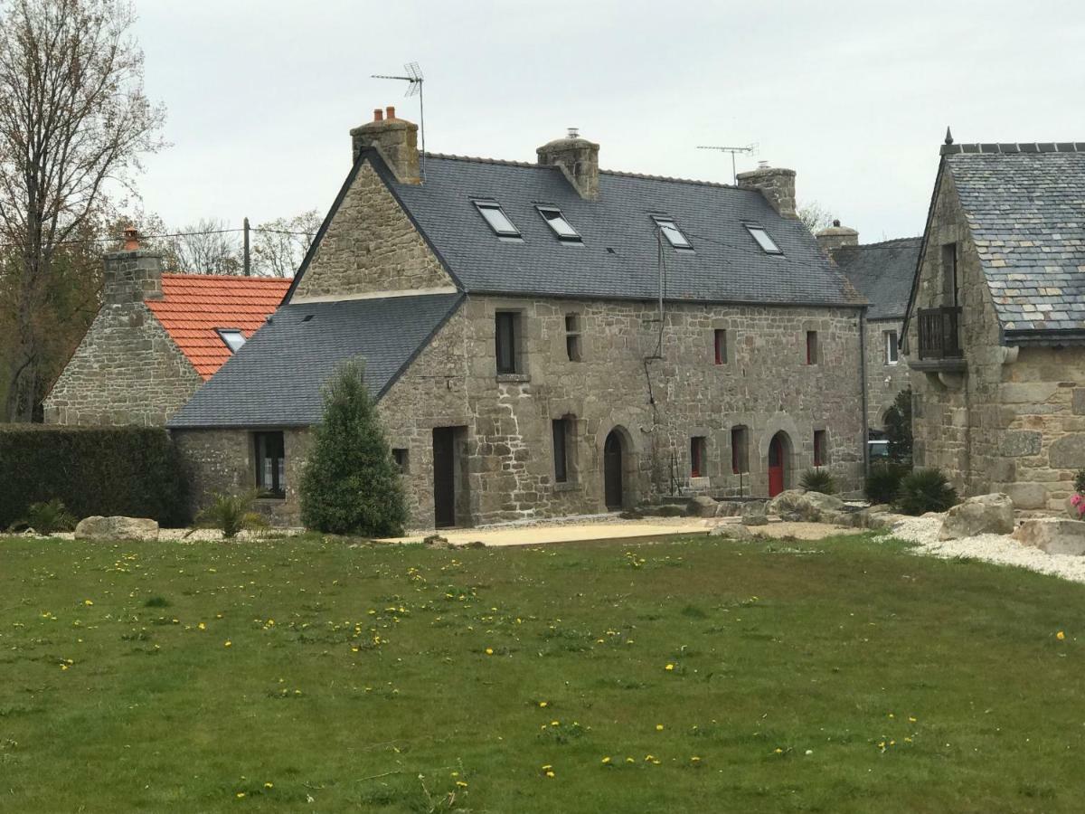 Charmante Maison Entre Terre Et Mer Plouaret Екстериор снимка